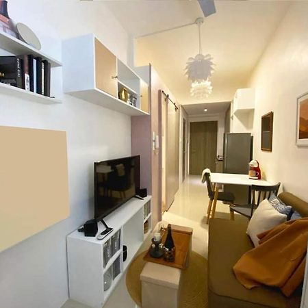 Fame Residences Tower-1 Unit 3207 In Mandaluyong 1 Bedroom W Balcony City View マニラ市 エクステリア 写真