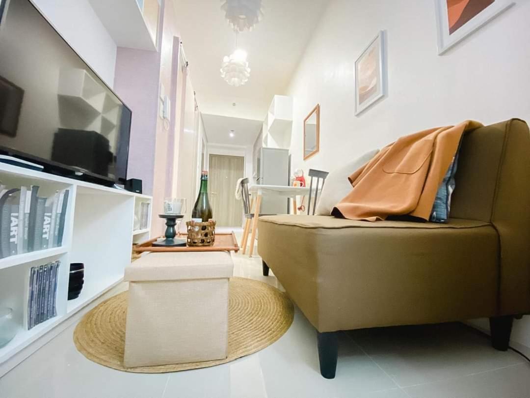 Fame Residences Tower-1 Unit 3207 In Mandaluyong 1 Bedroom W Balcony City View マニラ市 エクステリア 写真